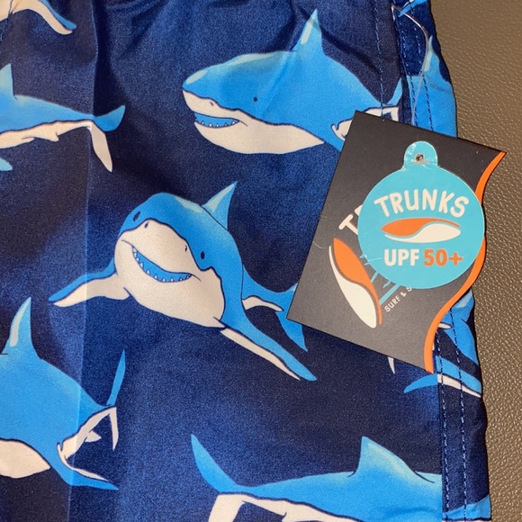 NEW Boys SWIM Shark trunks size L Blue Surf & Swim Shorts - Picture 4 of 11